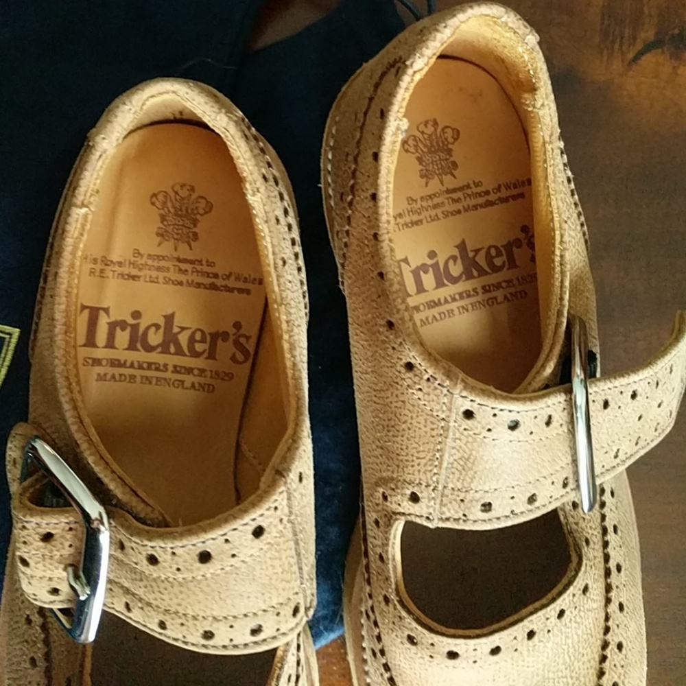 Shoes - Picture 3 of 4